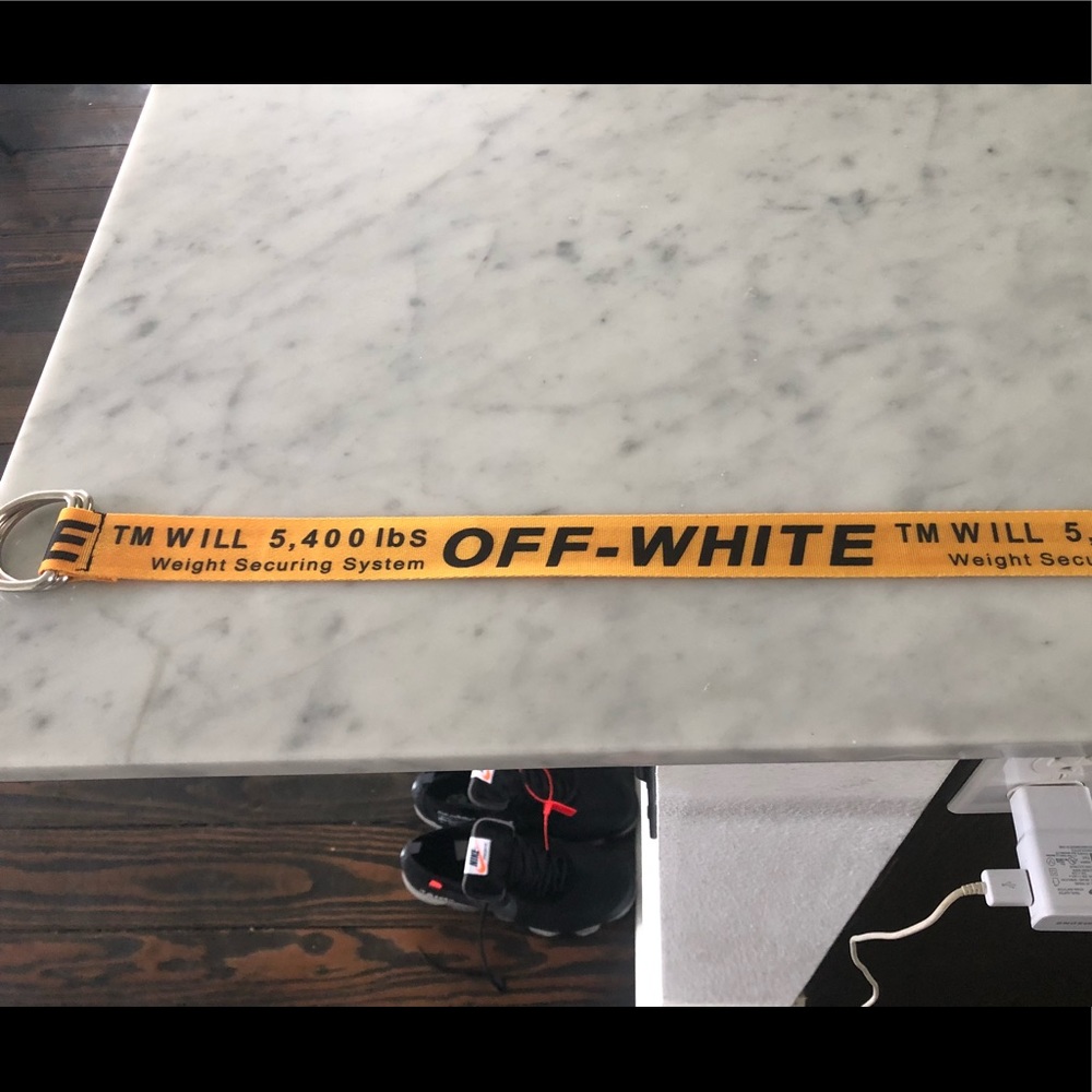 Hot Off White belt